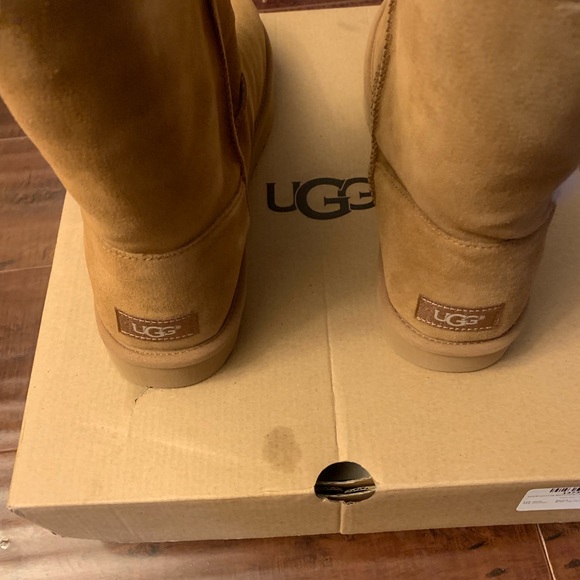💓💓UGG - Boot Size 12-Please Read description! - Picture 5 of 8